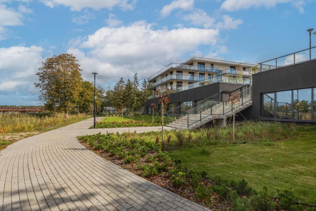 Wellness Resort Apartments Dziwnow Riverfront By Noclegi Renters Kültér fotó