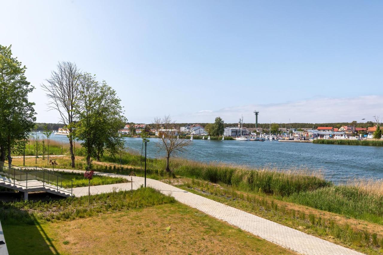 Wellness Resort Apartments Dziwnow Riverfront By Noclegi Renters Kültér fotó