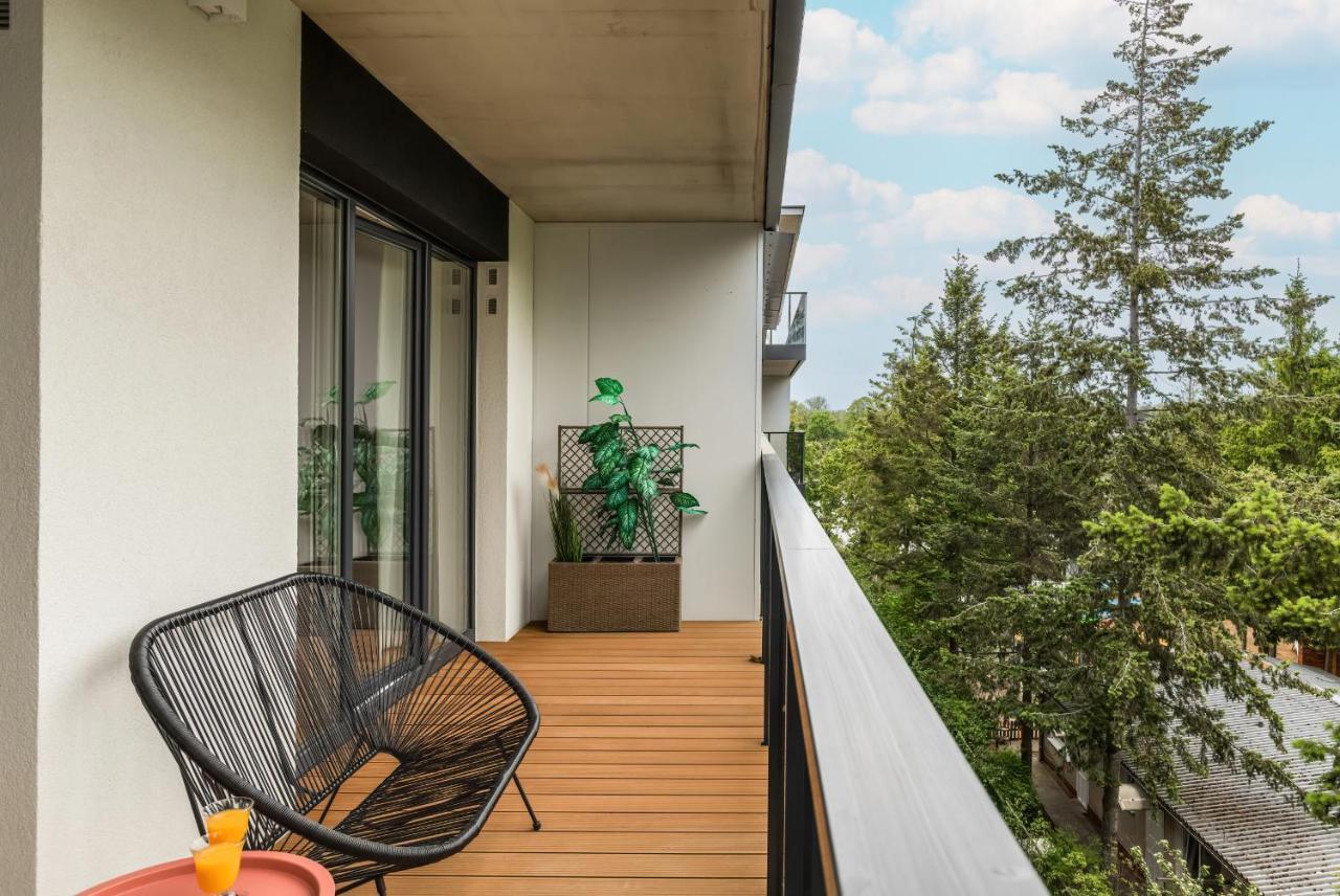 Wellness Resort Apartments Dziwnow Riverfront By Noclegi Renters Kültér fotó