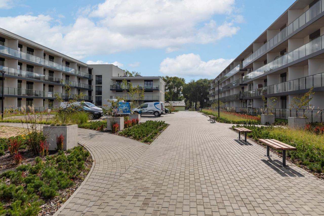 Wellness Resort Apartments Dziwnow Riverfront By Noclegi Renters Kültér fotó