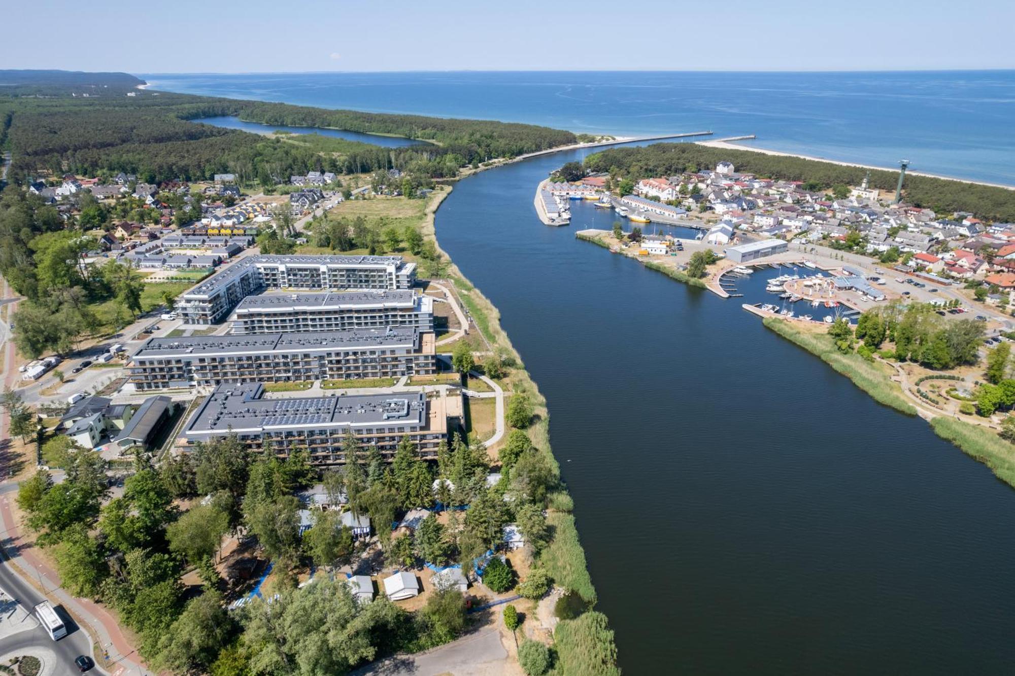 Wellness Resort Apartments Dziwnow Riverfront By Noclegi Renters Kültér fotó